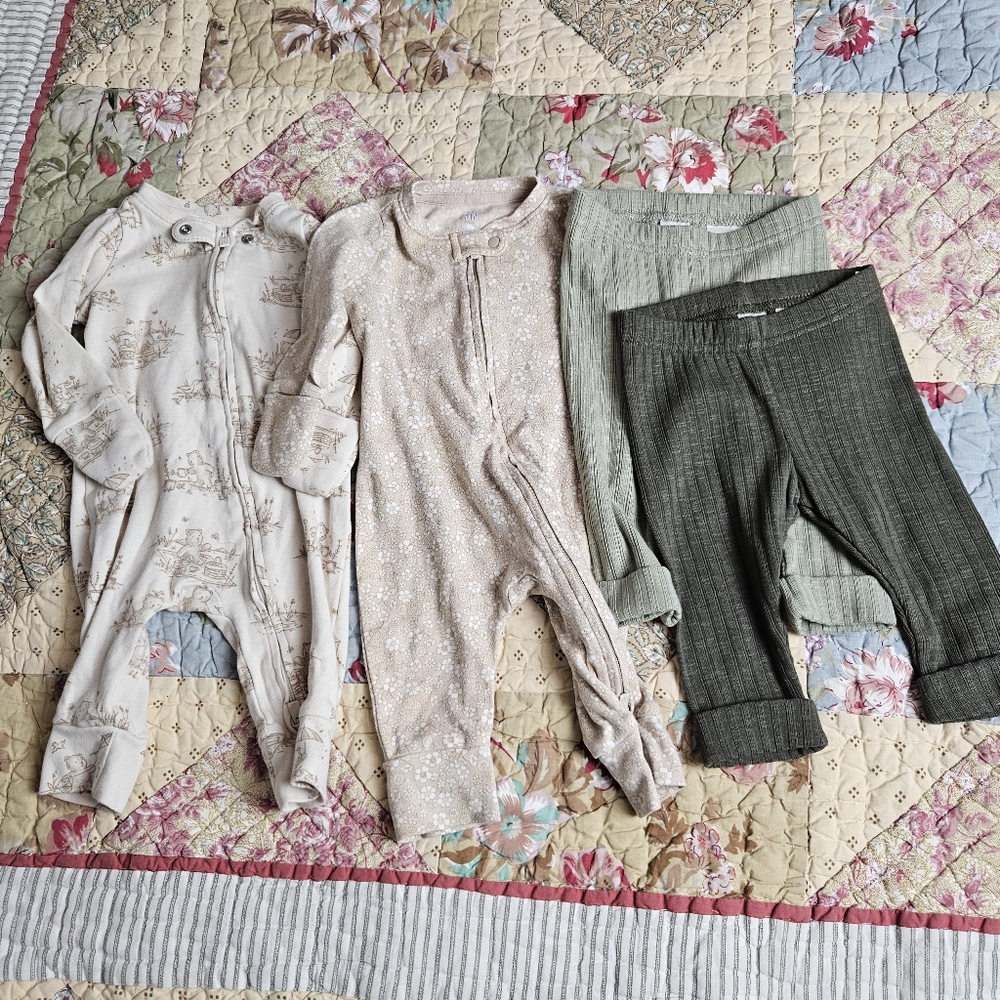 GAP H&M 0-3 Mos Bundle Girls Beige Neutral‎ Green Pants Pajamas